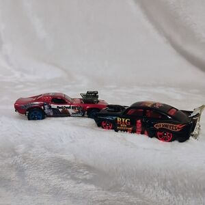 2 Vtg Hot Wheels WWE Diecast Cars Undertaker Kane Undertaker Raw Smackdown